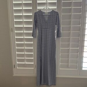 Women's Navy & White Patterned Maxi Dress - Classic Comfortable Style